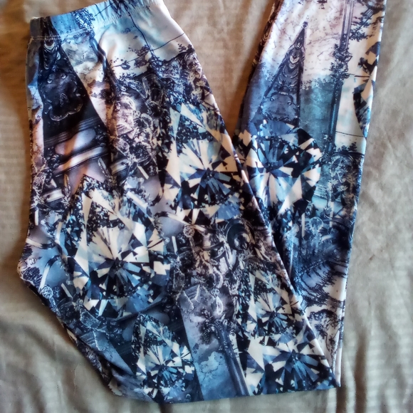 See you Monday leggings - Picture 8 of 15